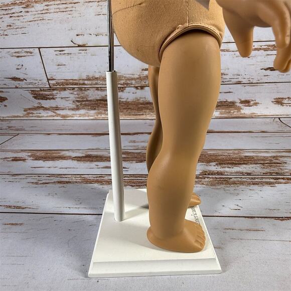 American Girl Doll 18" Blonde Hair Brown Eyes Pleasant Company 2017 - Picture 6 of 12